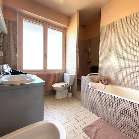 Дом отдыха Happy Days - 5 Chambres- Jardin Parenthese Retro En Famille