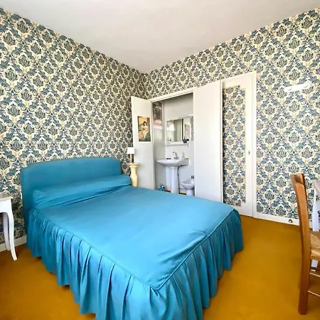 Дом отдыха Happy Days - 5 Chambres- Jardin Parenthese Retro En Famille